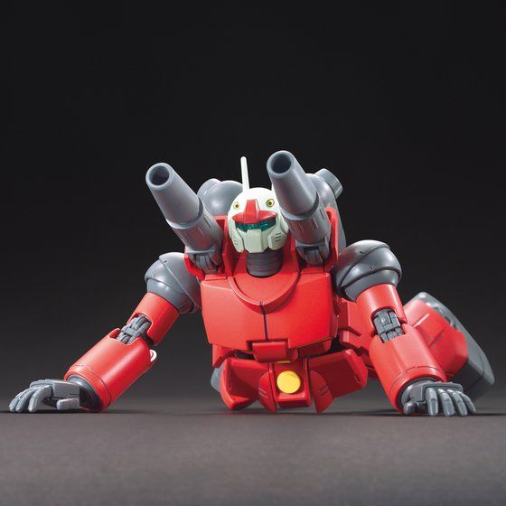 HGUC Guncannon Revive apoyado en el suelo mostrando su gran movilidad.