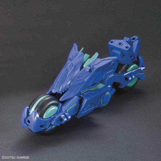 Blue Dragon Drive incluido con Zhao Yun 00 Gundam, mostrado por separado.