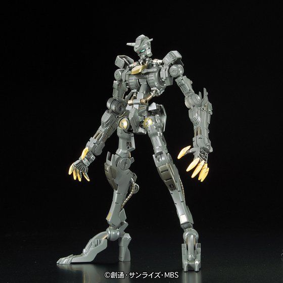 Gundam Frame del Full Mechanics Gundam Barbatos Lupus Rex visto de frente.