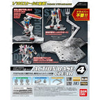 Caja original de Bandai Action Base 4 Clear con ejemplos de exposición;