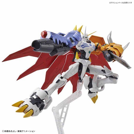 Detalle en pose de ataque del Garuru Cannon de Omegamon Amplified;