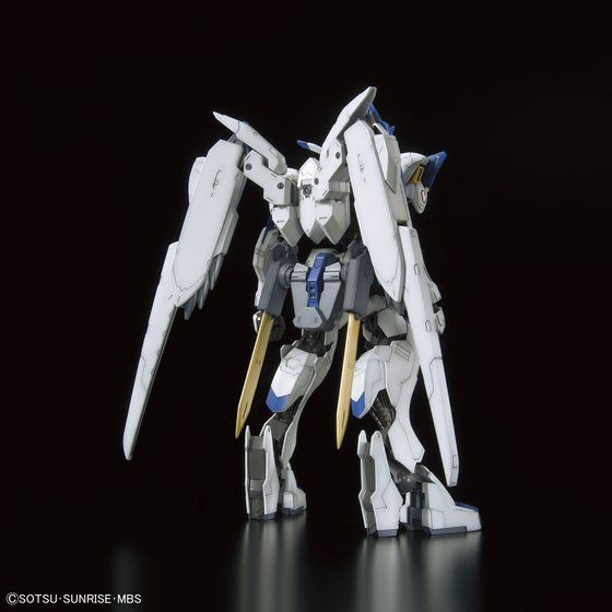 Full Mechanics Gundam Bael de Bandai: vista trasera del modelo montado.