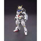 HG Gundam Barbatos montado visto de frente;