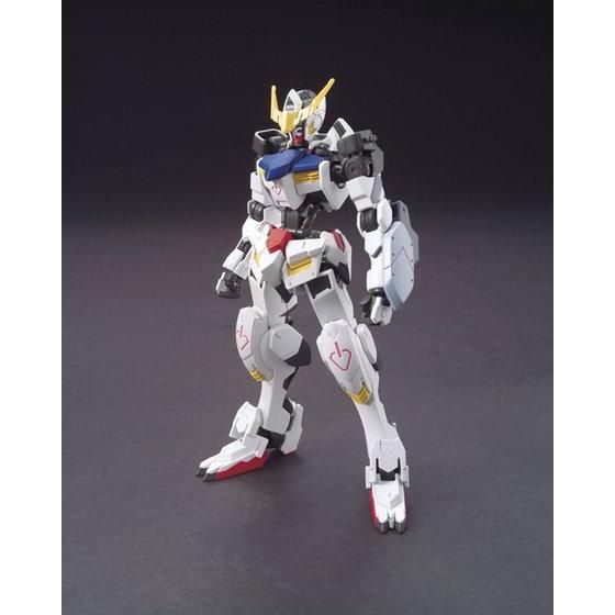 HG Gundam Barbatos montado visto de frente;