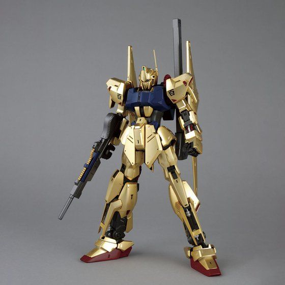 MG Hyaku-Shiki Ver. 2.0 dorado montado en vista frontal.