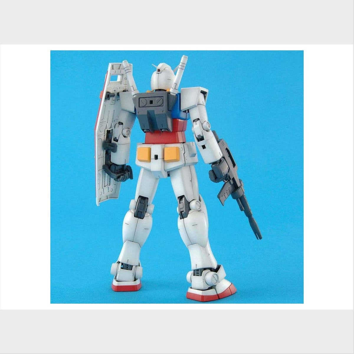 MG RX-78-2 Gundam Ver. 2.0, vista 3.