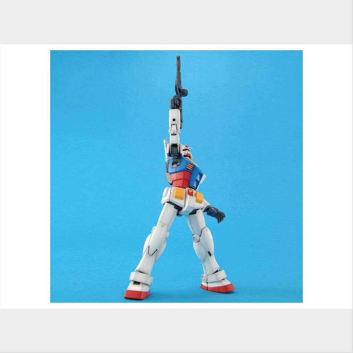 MG RX-78-2 Gundam Ver. 2.0, vista 4.