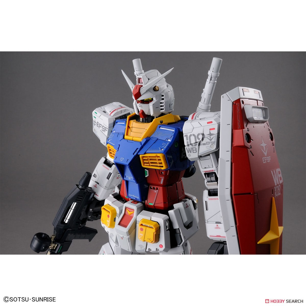 PG Unleashed RX-78-2 Gundam de Bandai, vista del modelo 4.