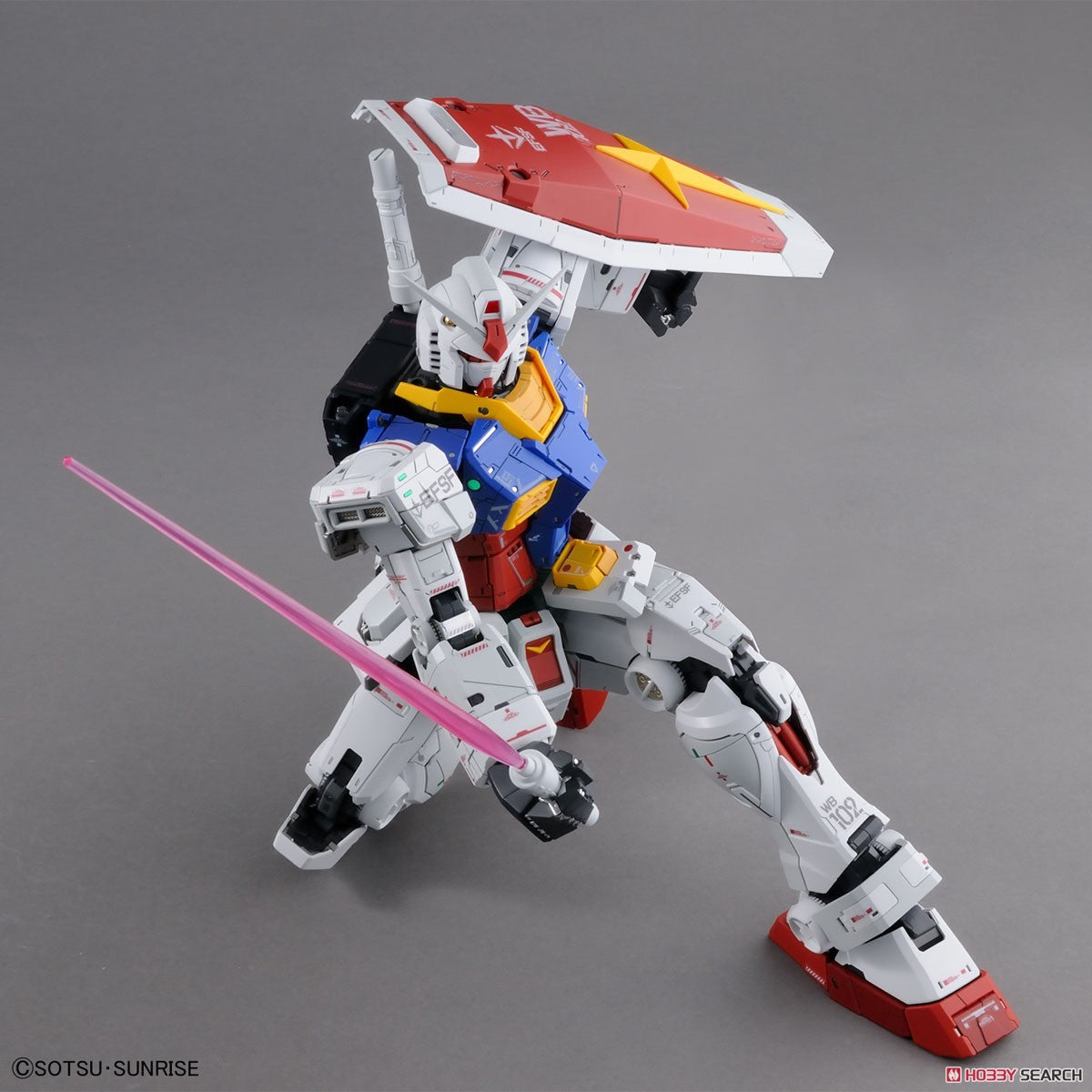 PG Unleashed RX-78-2 Gundam de Bandai, vista del modelo 5.