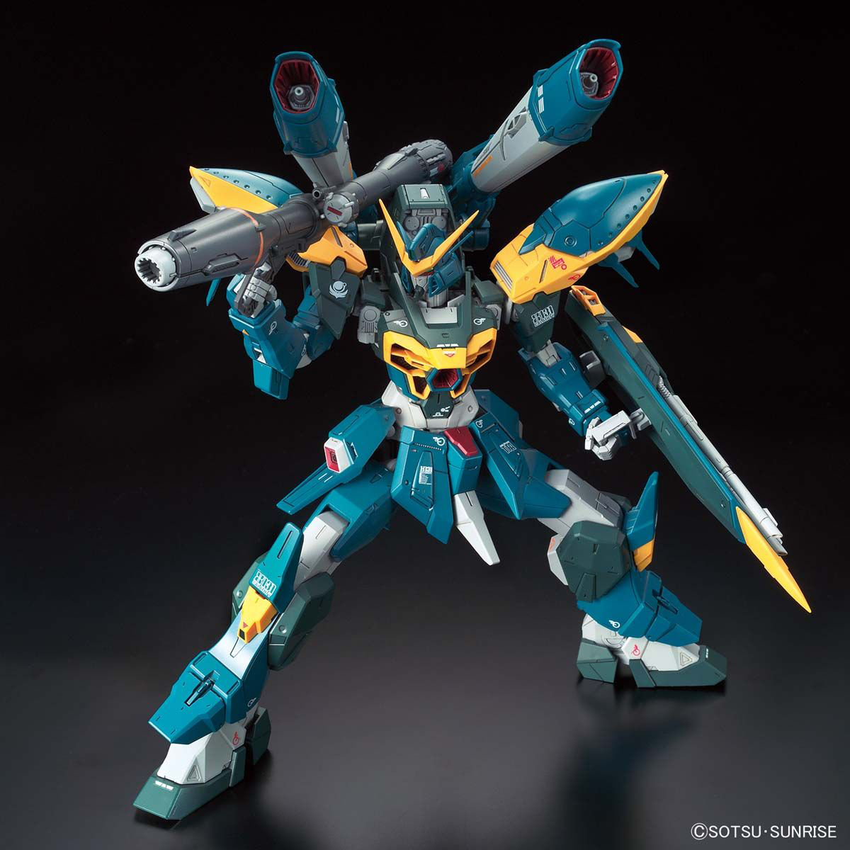 Full Mechanics 1/100 Calamity Gundam, pose con las piernas abiertas y la bazuca apoyada sobre el hombro.